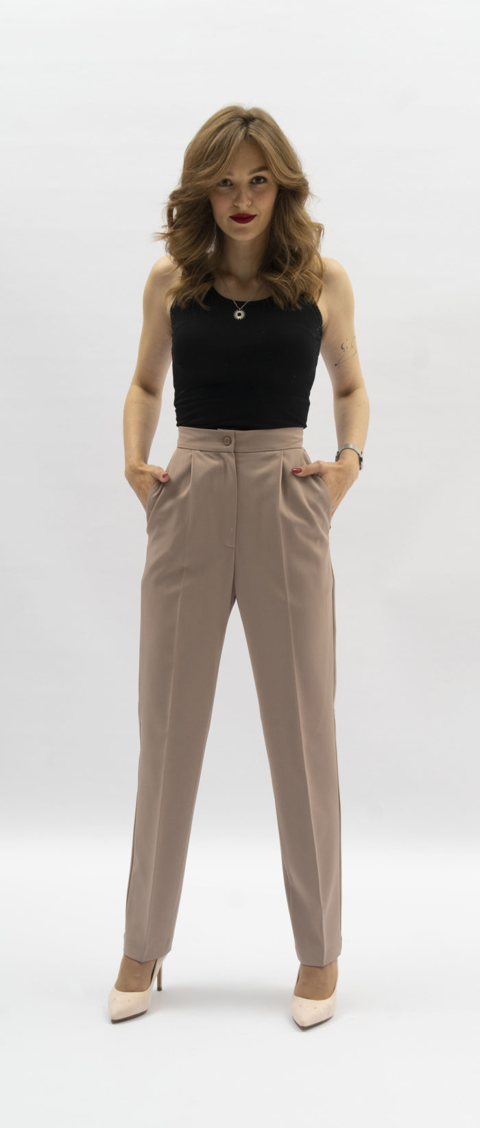 trousers-beige-classic