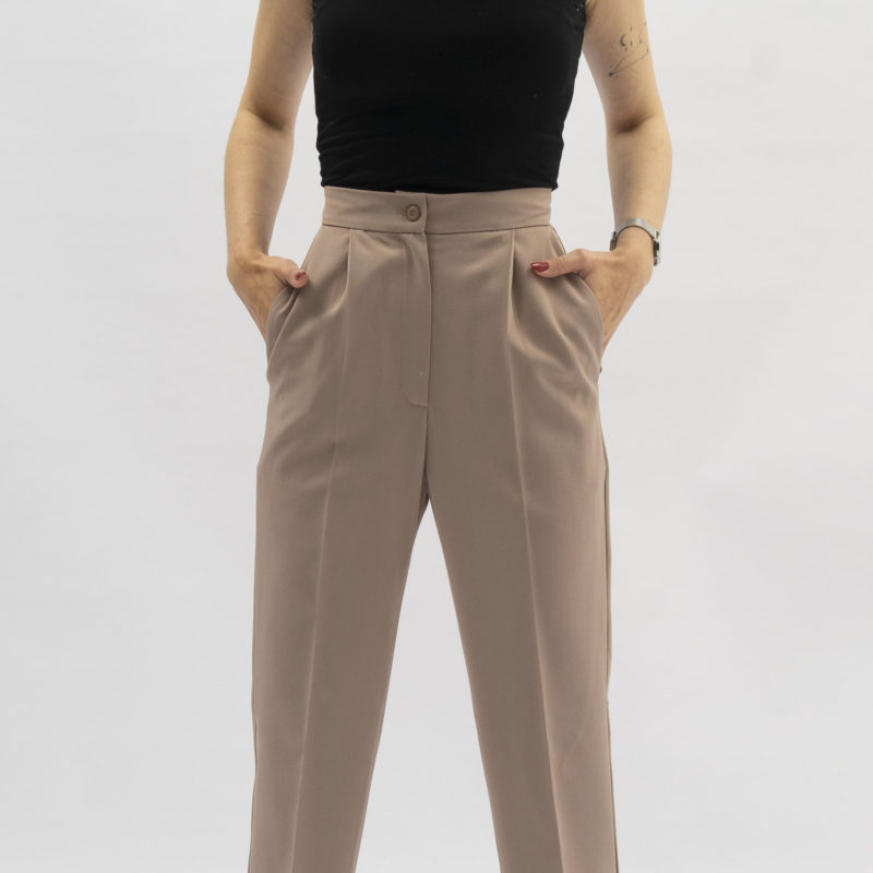 trousers-beige-classic